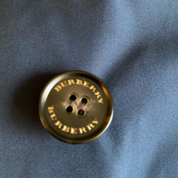 ⚡️Sale! Burberry Renwick Trench Coat - Picture 8 of 16